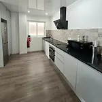 Апартаменты Spacious 3br With Terrace 300m *