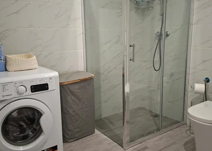 Appartement Spacious 3Br Apartment With Terrace 300M Beach