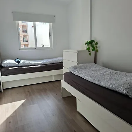 Апартаменты Spacious 3br With Terrace 300m Pmt13 Торевьиа